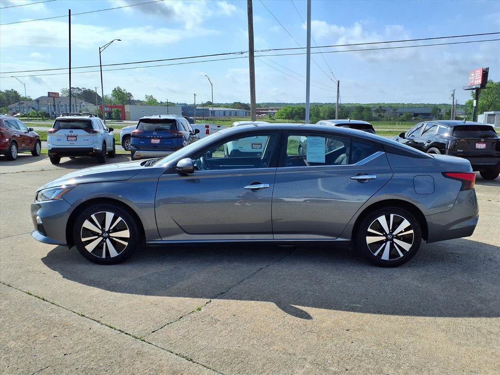Used 2022 Nissan Altima 2.5 SV FWD image 21