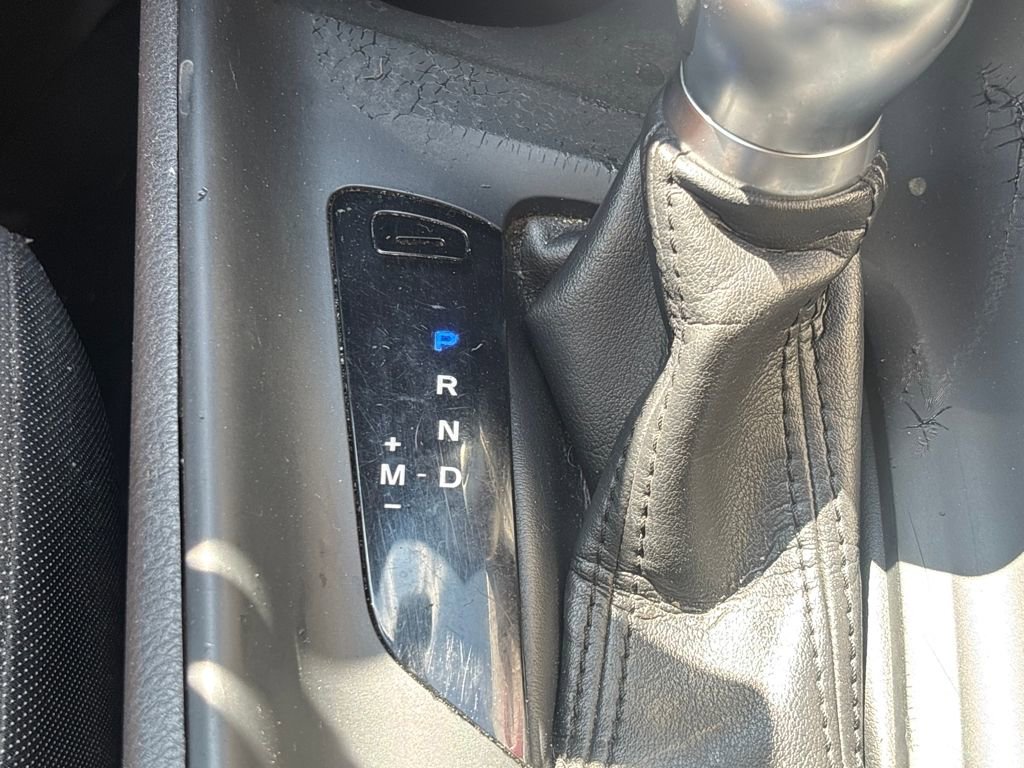 Used 2020 Toyota C-HR LE image 12