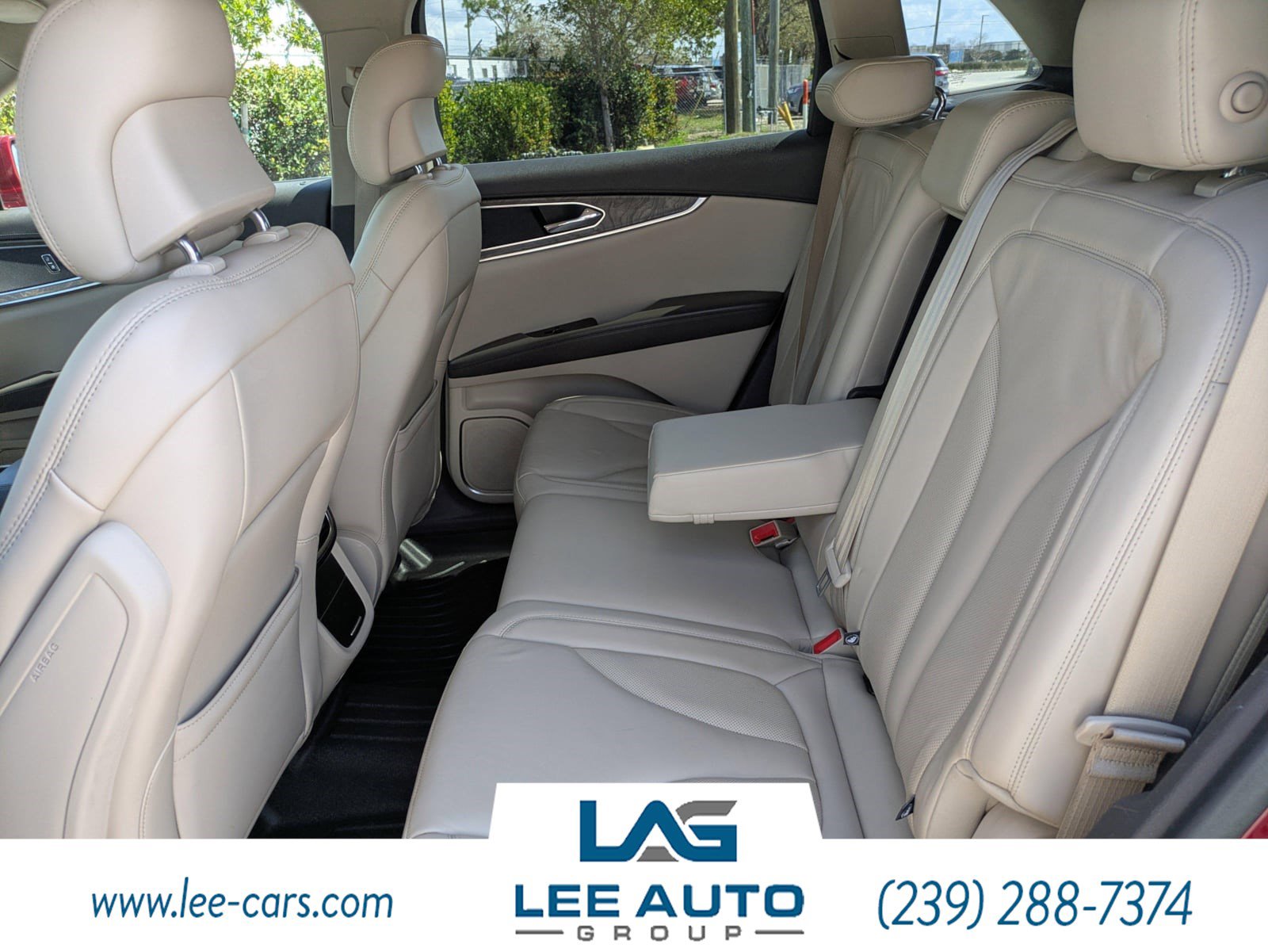Used 2019 Lincoln Nautilus Select image 11
