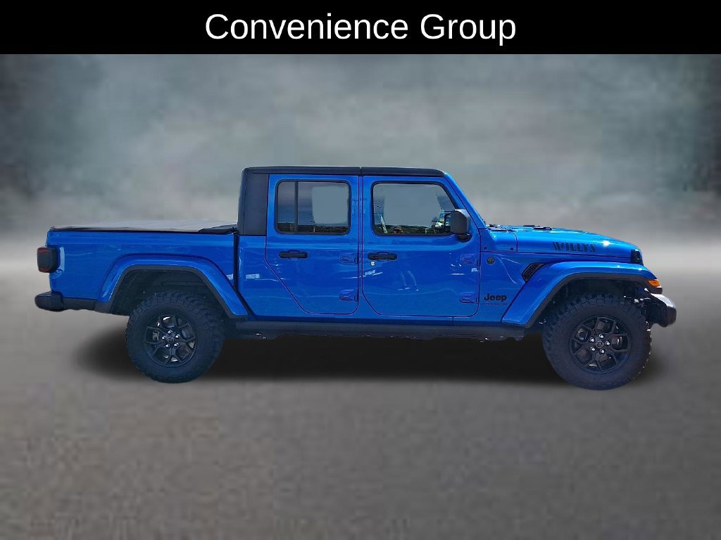 Used 2025 Jeep Gladiator Sport AWD/4WD image 5