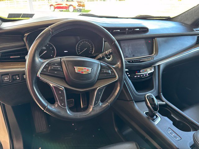 Used 2019 Cadillac XT5 Platinum AWD/4WD image 13