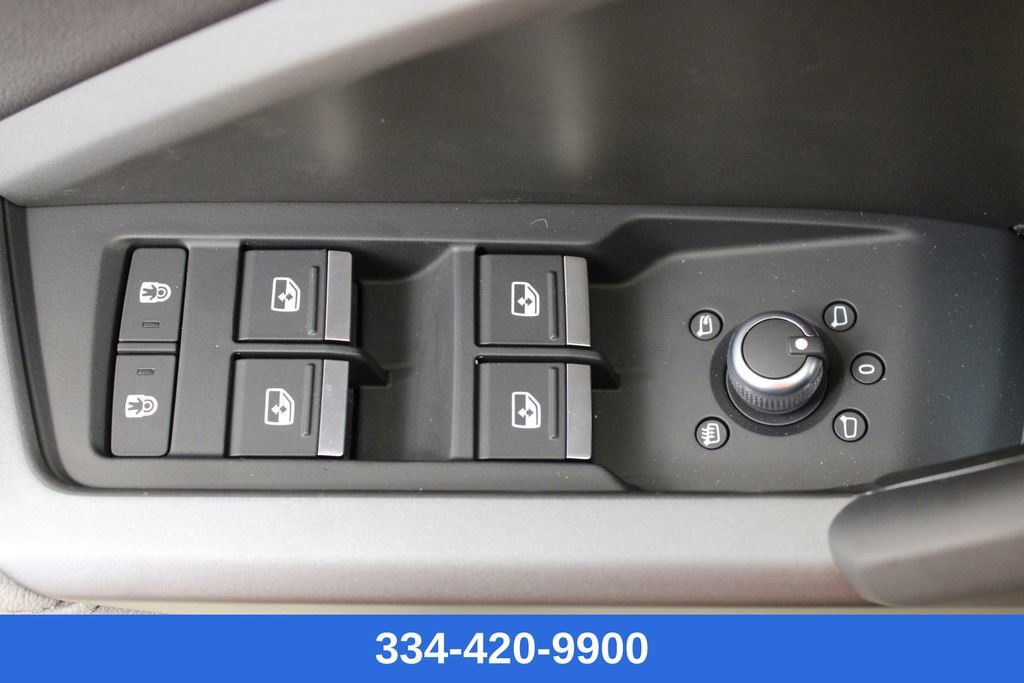 New 2025 Audi Q3 2.0T Premium image 15