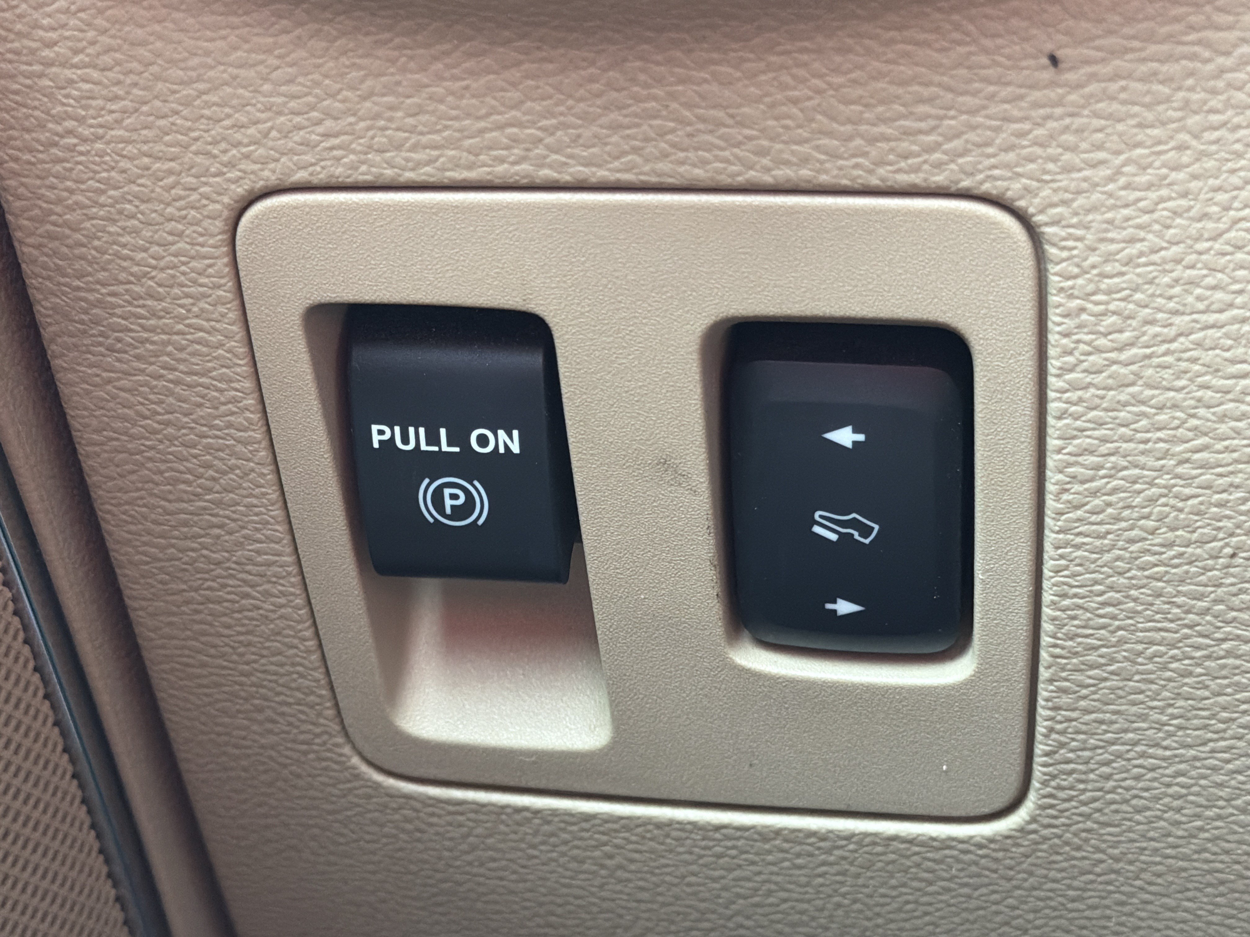 Used 2019 Ford F150 Lariat AWD/4WD image 17