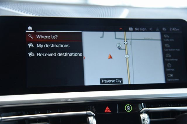 Used 2021 BMW 330e xDrive w/ Premium Package image 27