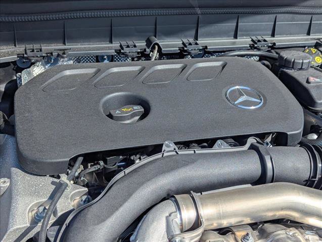New 2025 Mercedes-Benz GLB 250 image 15