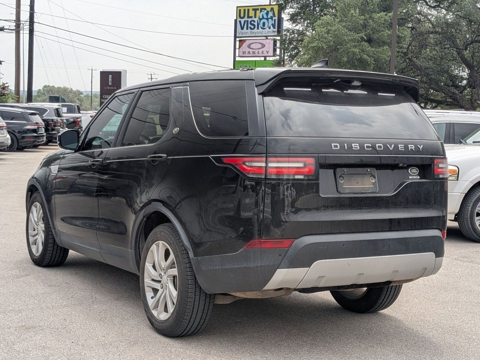 Used 2018 Land Rover Discovery HSE AWD/4WD image 5