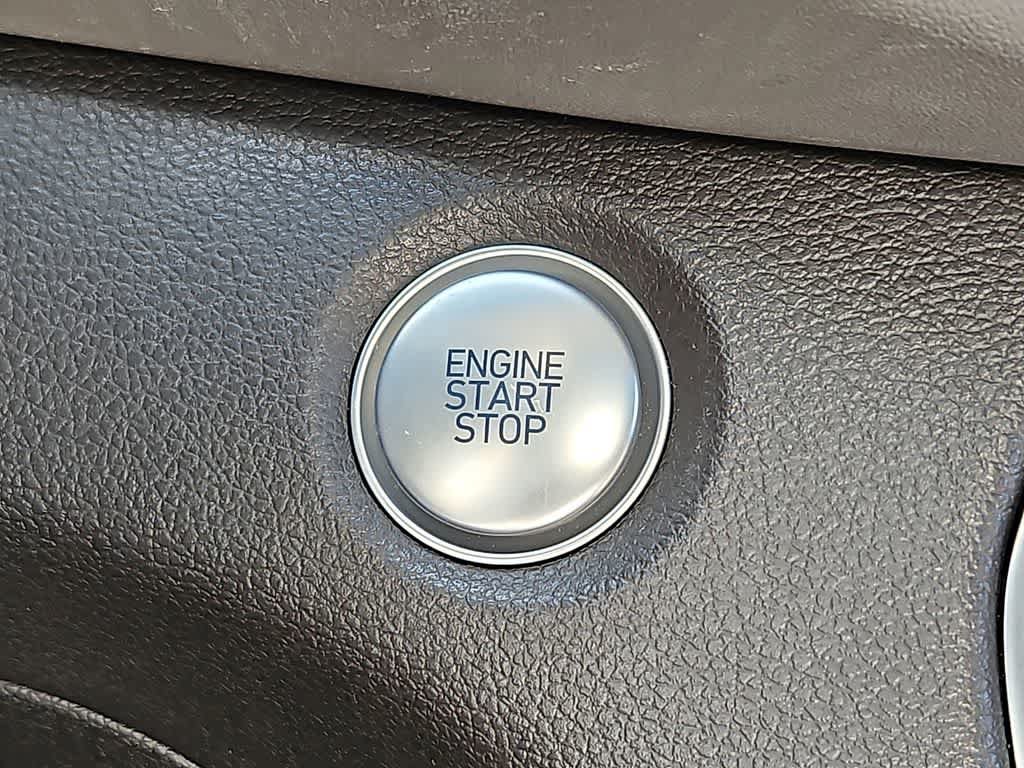 Used 2019 Hyundai Santa Fe FWD image 23