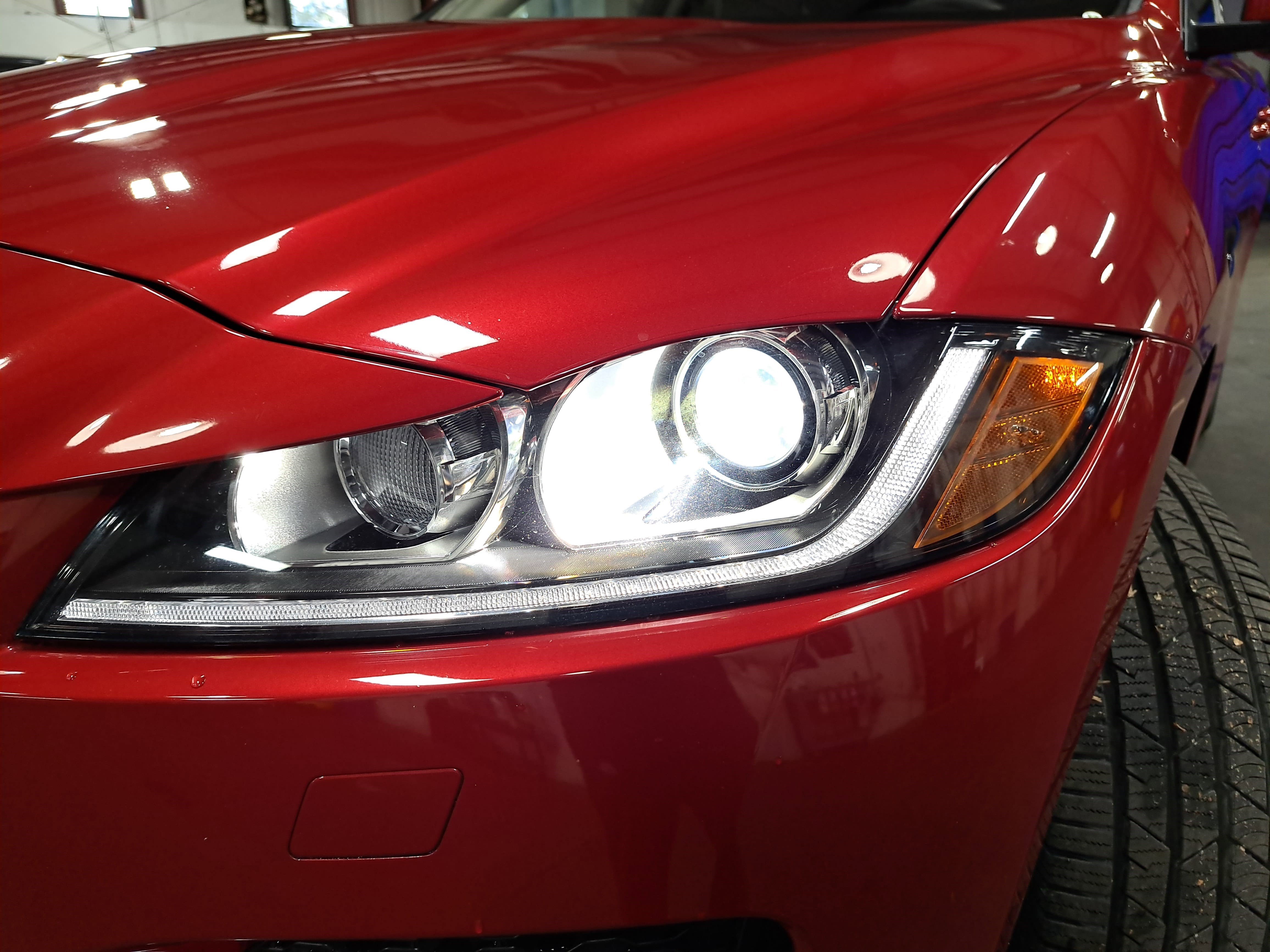 Used 2018 Jaguar F-PACE Prestige image 33