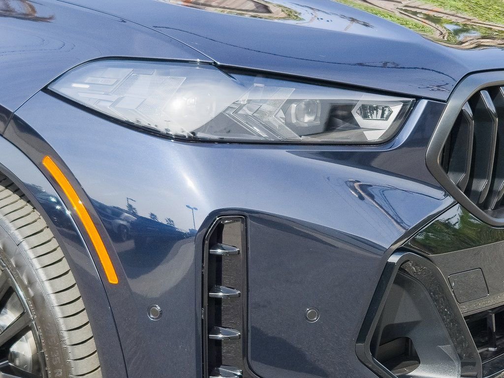 New 2026 BMW X6 xDrive40i w/ Climate Comfort Package image 8