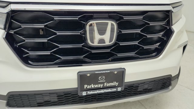 Used 2025 Honda Pilot Touring image 32