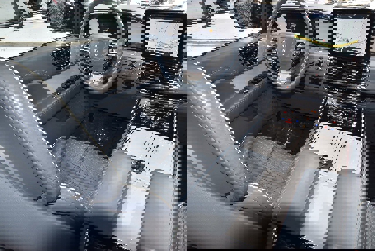 Used 2020 Lincoln Navigator Black Label image 16