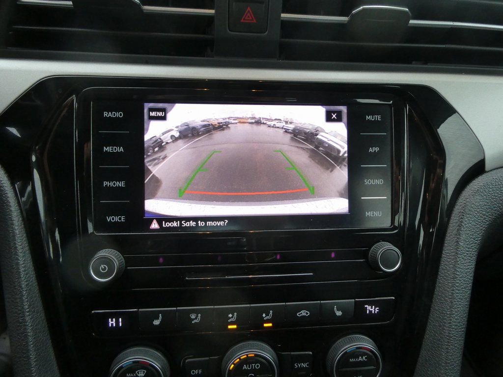 Used 2020 Volkswagen Passat 2.0T SE image 5