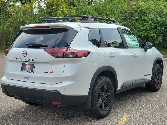 New 2026 Nissan Rogue SV AWD/4WD image 4