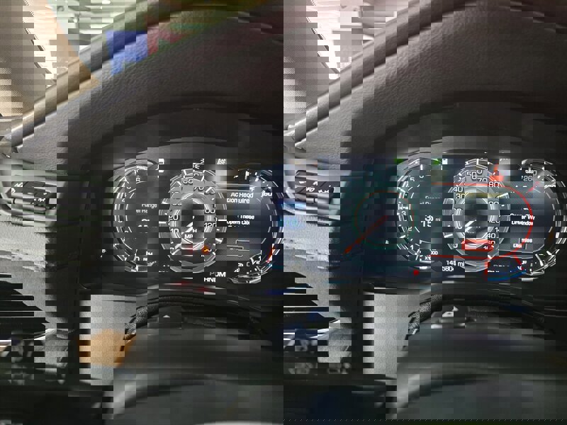 Used 2016 Cadillac Escalade ESV Luxury image 31