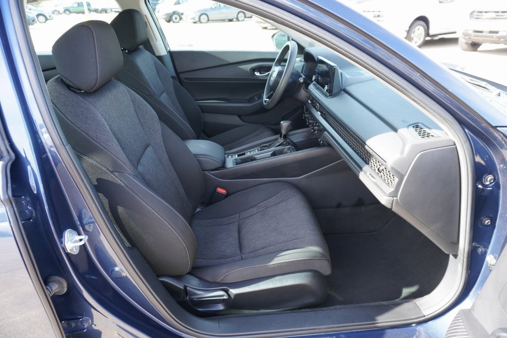 Used 2023 Honda Accord EX image 28