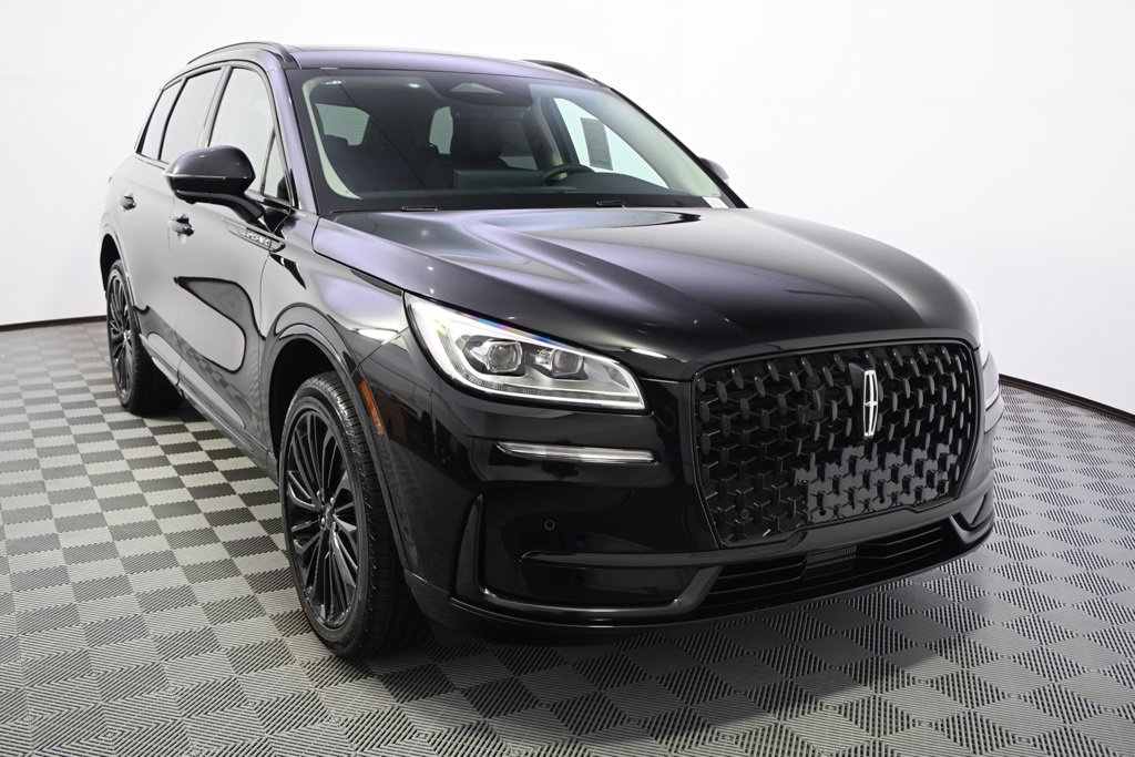 New 2026 Lincoln Corsair Reserve w/ Jet Appearance Package image 8