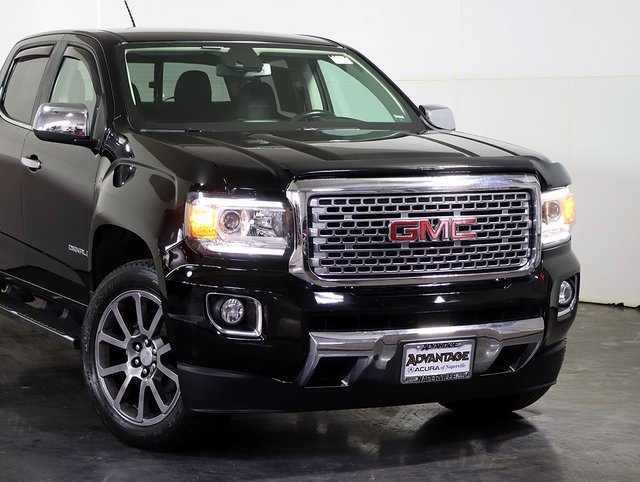 Used 2017 GMC Canyon Denali image 6