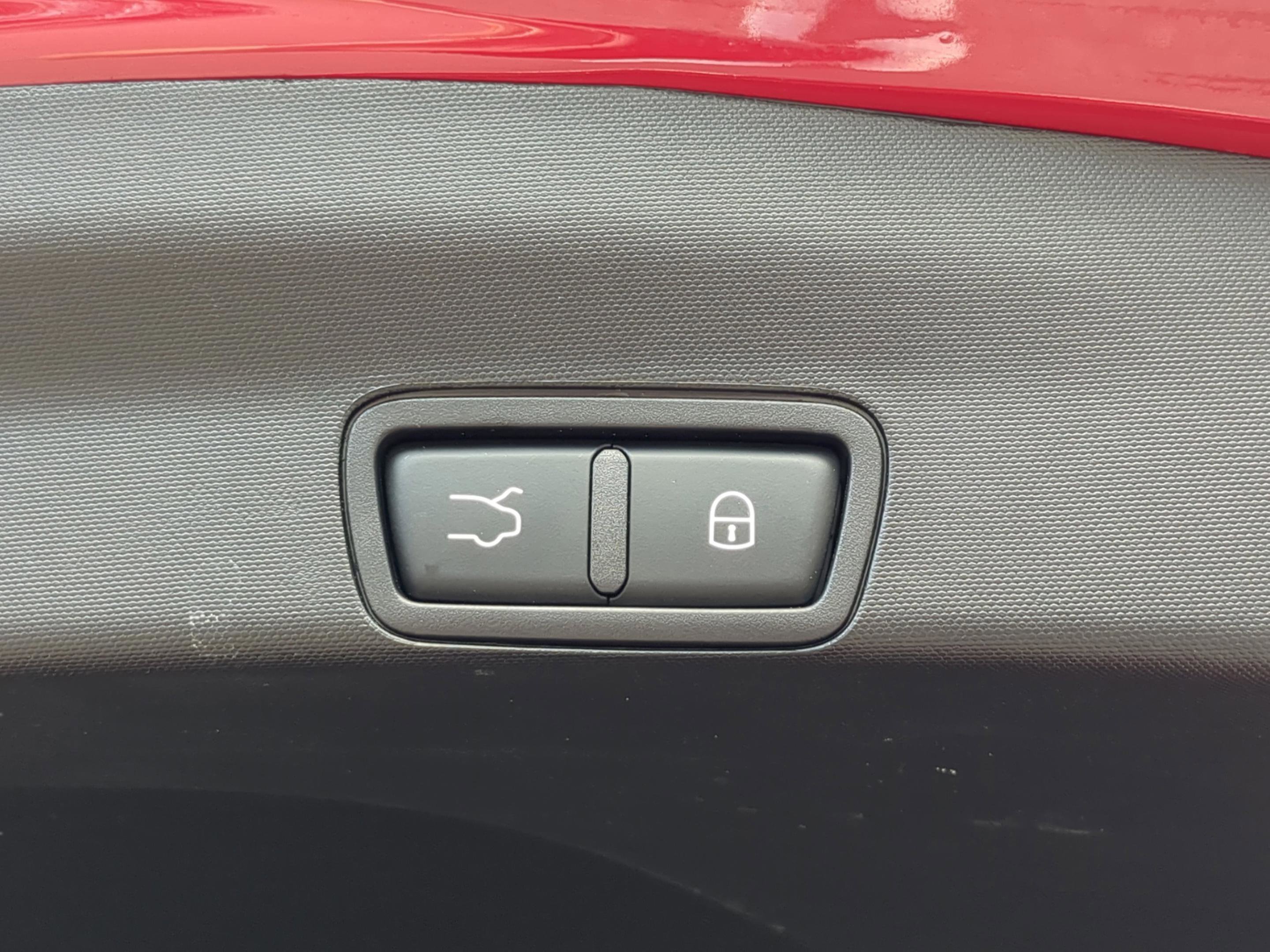 Used 2023 Alfa Romeo Stelvio Ti w/ Active Assist Plus Package image 32