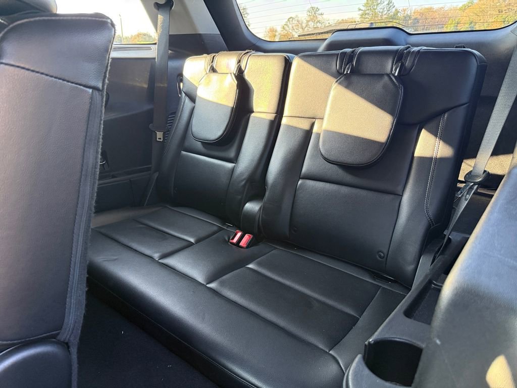 Used 2021 Ford Explorer Limited w/ Equipment Group 301A image 29