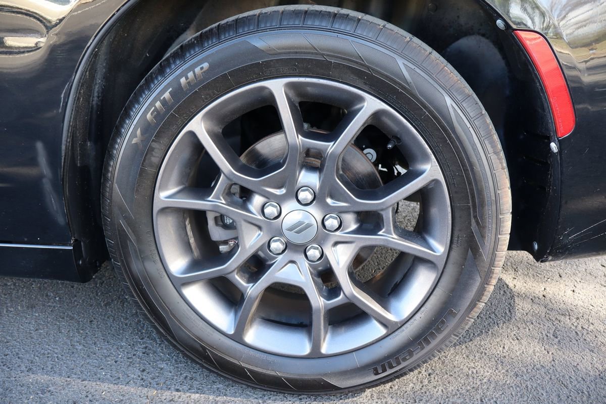 Used 2018 Dodge Charger GT AWD/4WD image 41