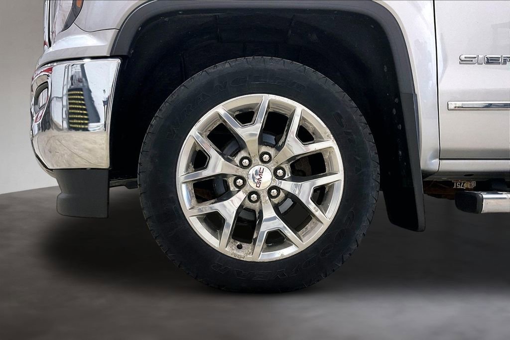 Used 2018 GMC Sierra 1500 SLT w/ SLT Premium Package AWD/4WD image 9