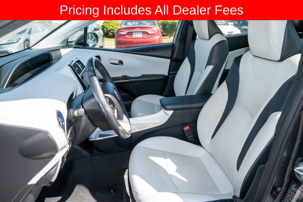 Used 2016 Toyota Prius Four Touring w/ Premium Convenience Package FWD image 10