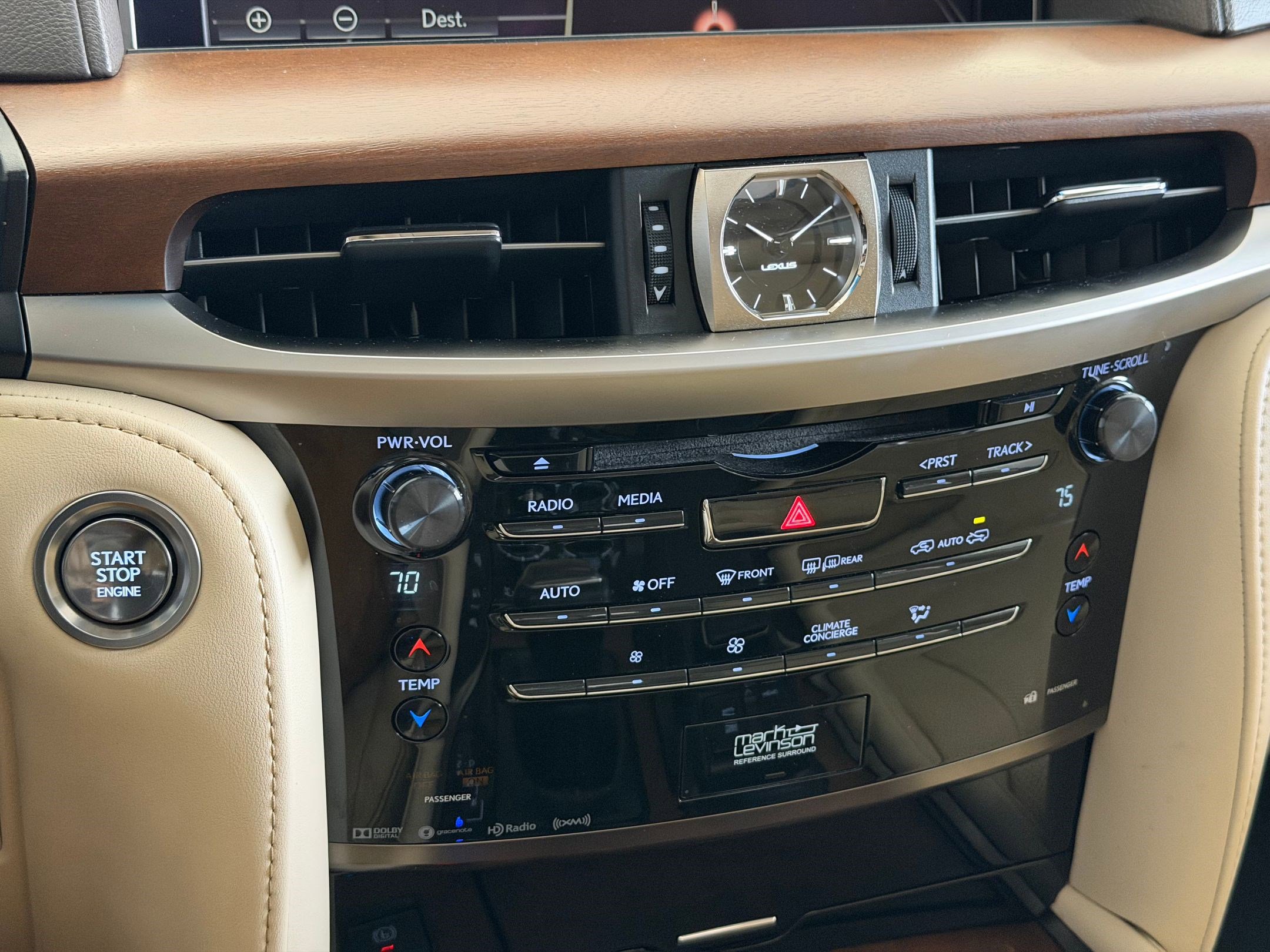 Used 2020 Lexus LX 570 4WD w/ Luxury Package image 30