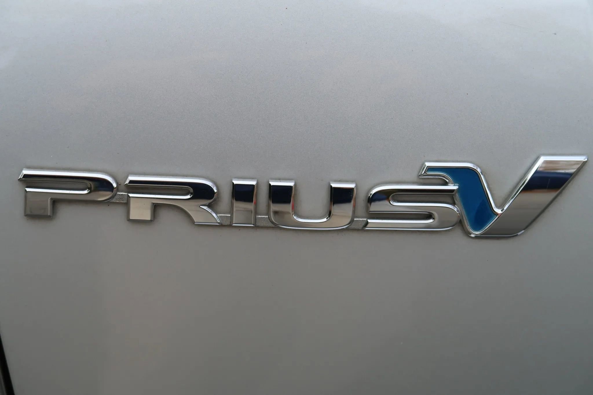 Used 2012 Toyota Prius V Five FWD image 8