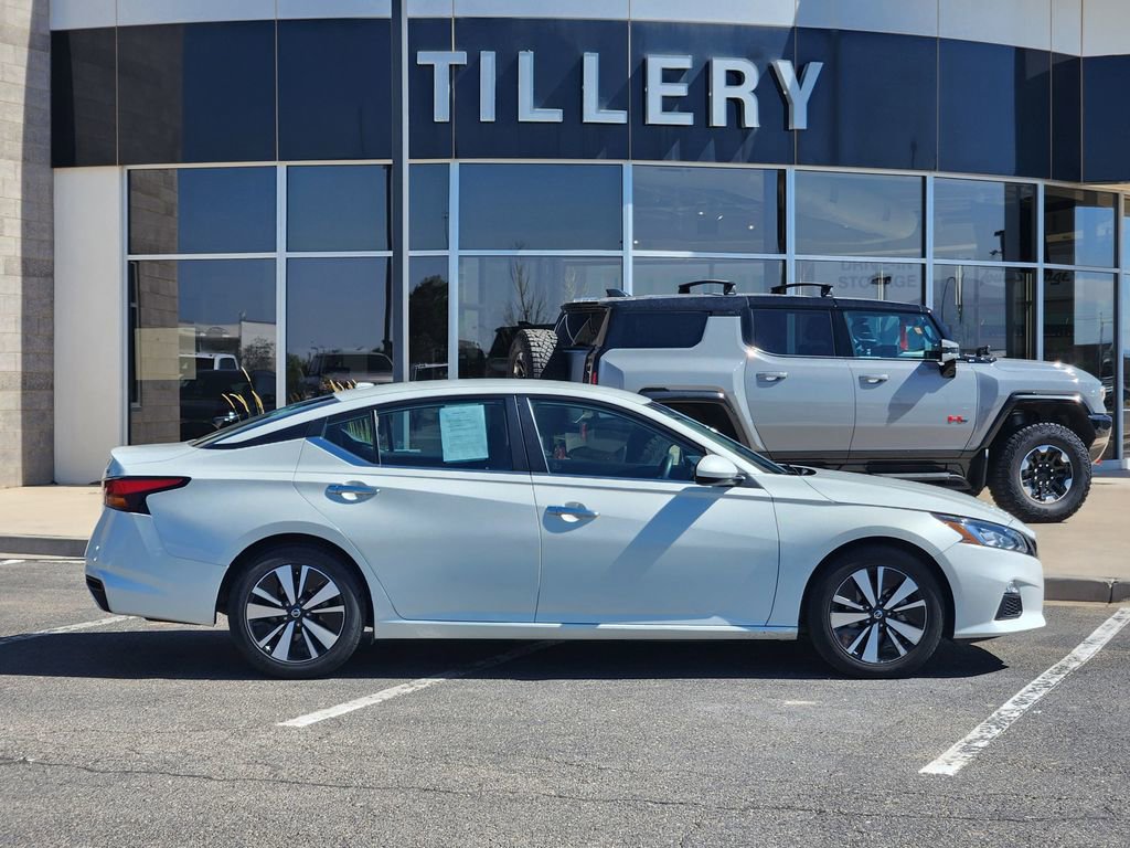 Used 2021 Nissan Altima 2.5 SV