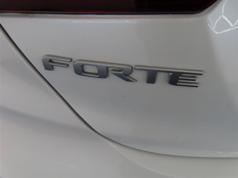 Used 2023 Kia Forte LXS w/ LXS Technology Package FWD image 13