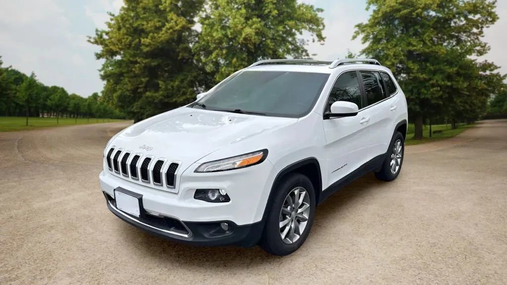 Used 2018 Jeep Cherokee Limited AWD/4WD image 4