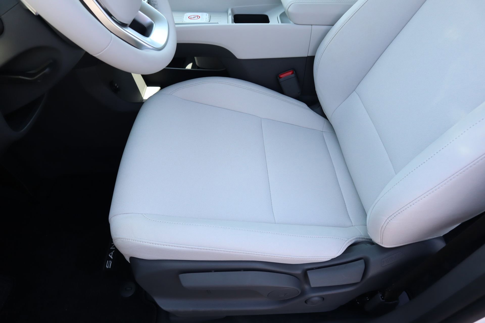 New 2026 Hyundai Santa Fe SE image 16