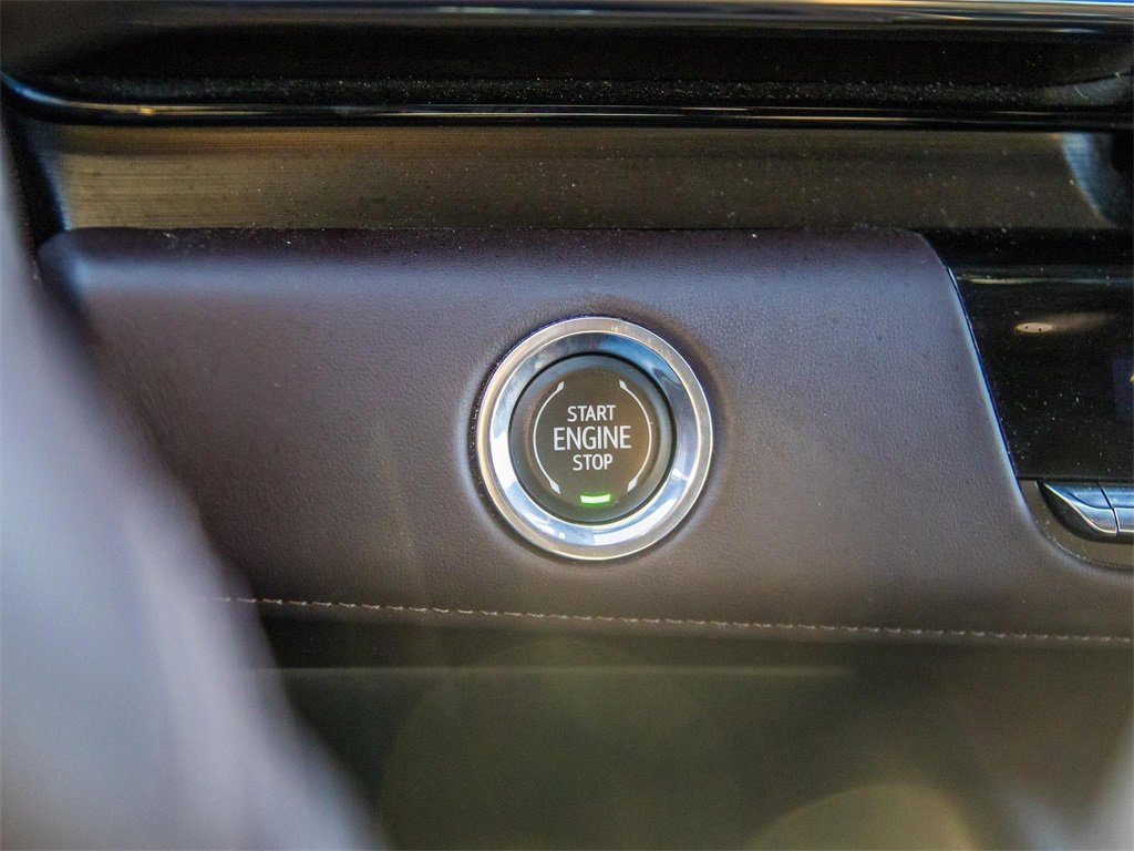 Used 2023 Cadillac Escalade Sport Platinum w/ LPO, ONYX Package image 37