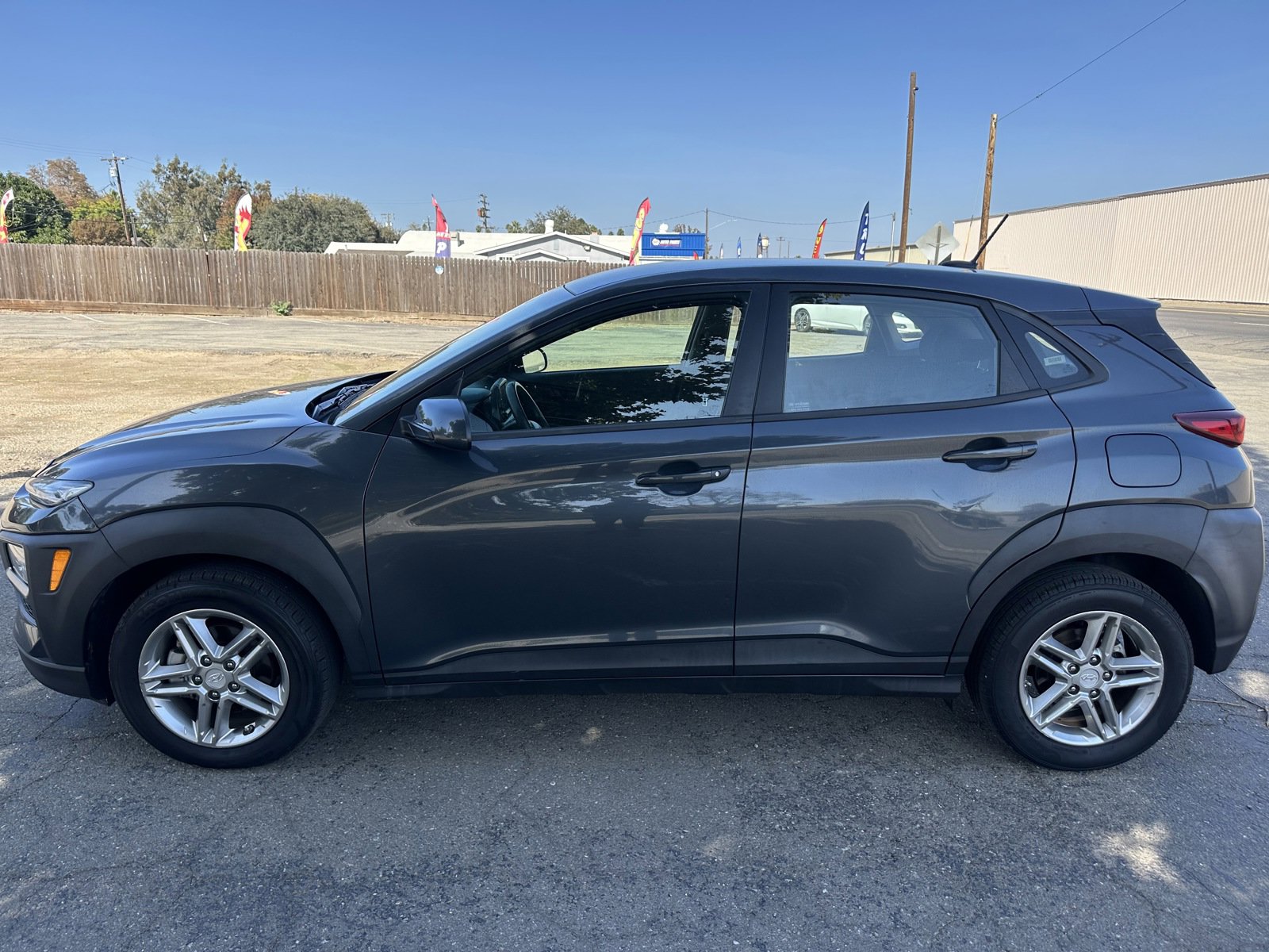 Used 2020 Hyundai Kona SE image 3