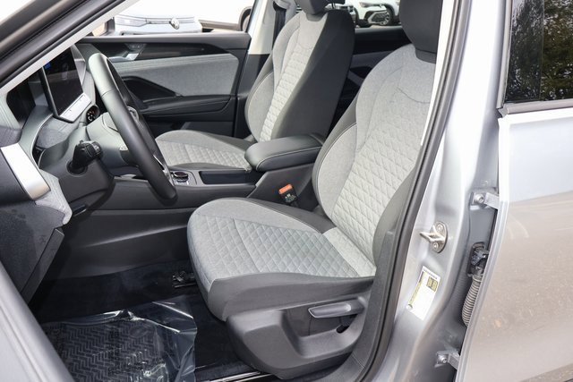 Certified 2025 Volkswagen Tiguan S image 13