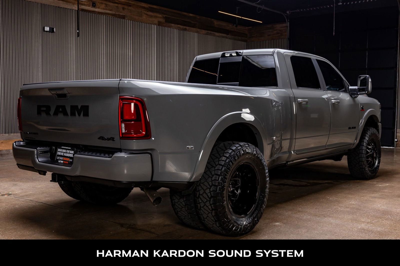 Used 2025 RAM 3500 Limited AWD/4WD image 10
