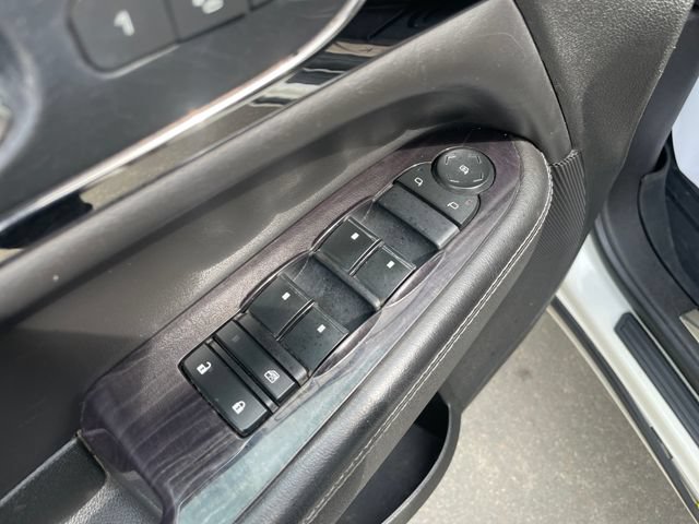 Used 2015 Buick Enclave Leather AWD/4WD image 21