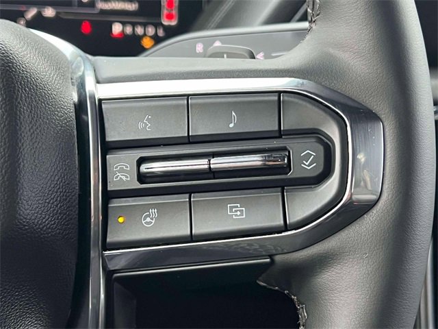 Used 2025 GMC Yukon XL Denali image 23