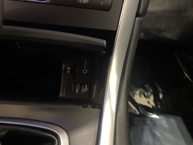 Used 2015 Ford Edge Titanium image 24