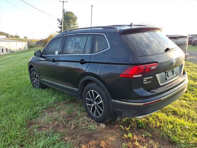 Used 2021 Volkswagen Tiguan SE w/ Panoramic Sunroof Package AWD/4WD image 8