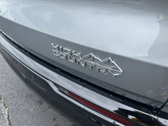 Used 2026 Chevrolet Traverse High Country AWD/4WD image 33