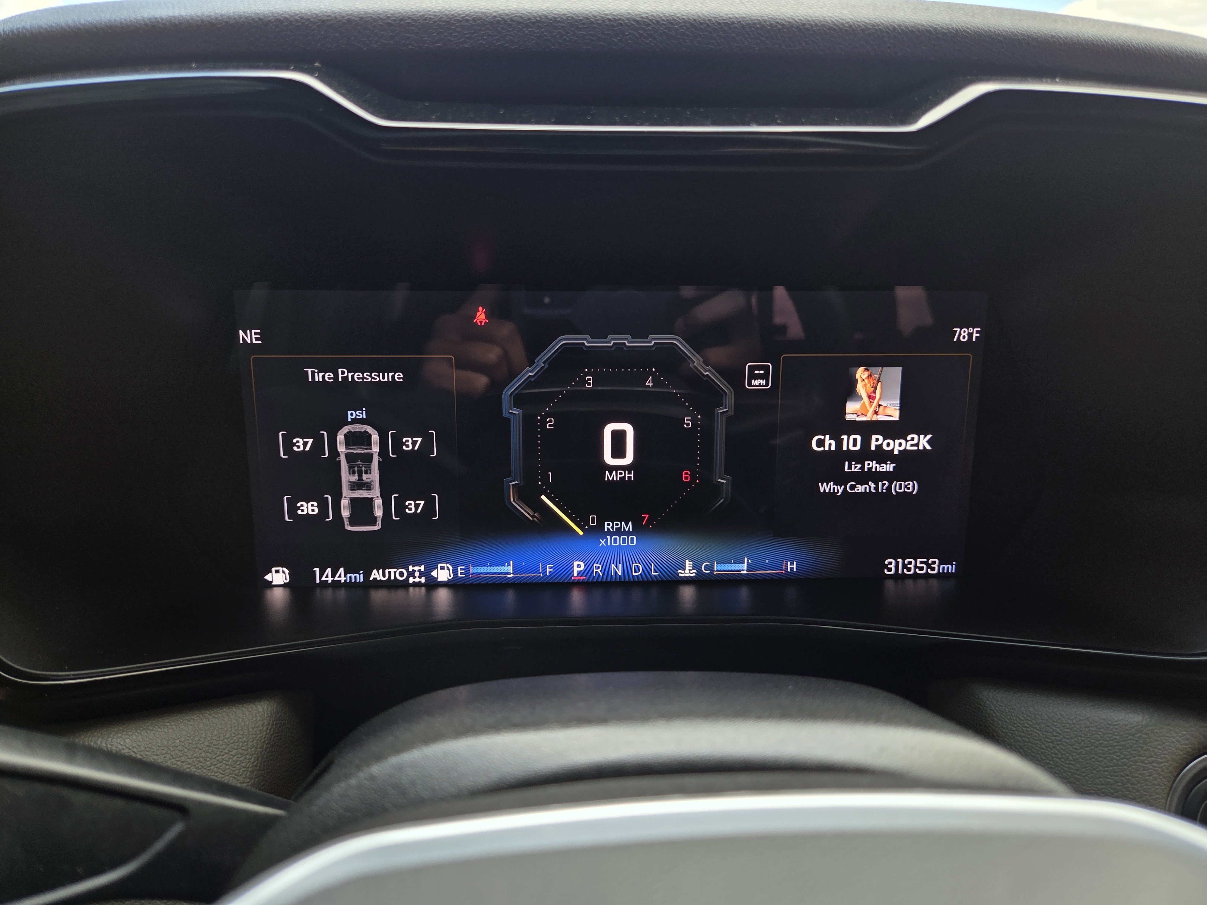 Used 2024 Chevrolet Colorado ZR2 w/ ZR2 Convenience Package III image 37