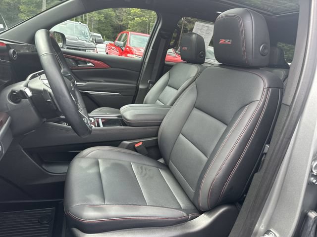 Certified 2025 Chevrolet Traverse Z71 w/ Driver Confidence Package AWD/4WD image 16