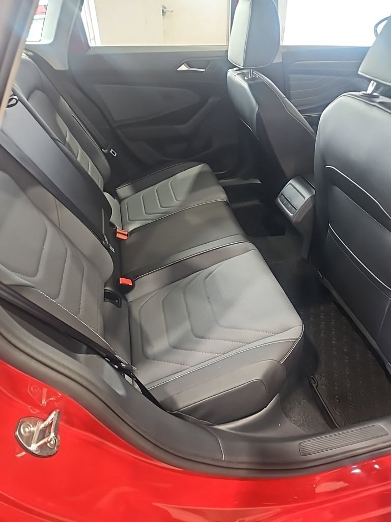 New 2026 Volkswagen Jetta SEL image 17