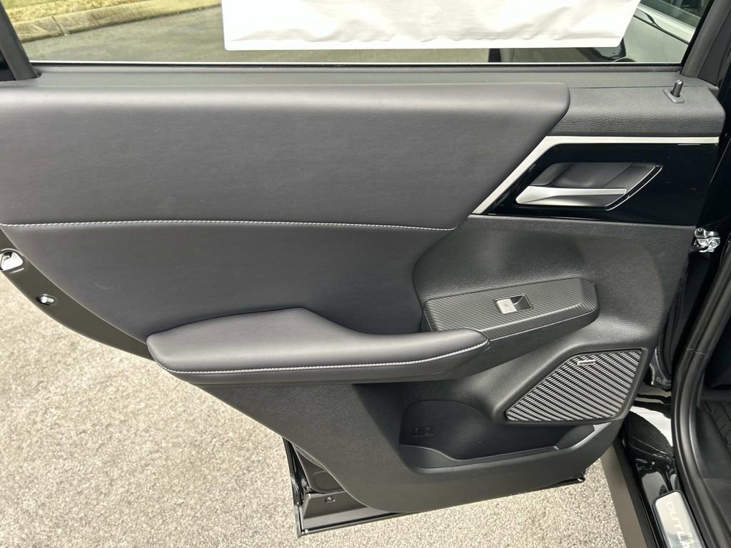 New 2026 Mitsubishi Outlander SE FWD image 20