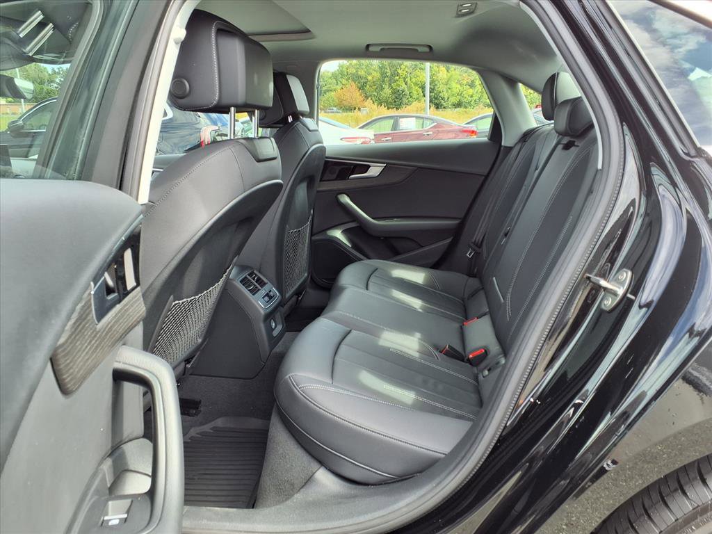 Used 2021 Audi A4 2.0T Premium image 5