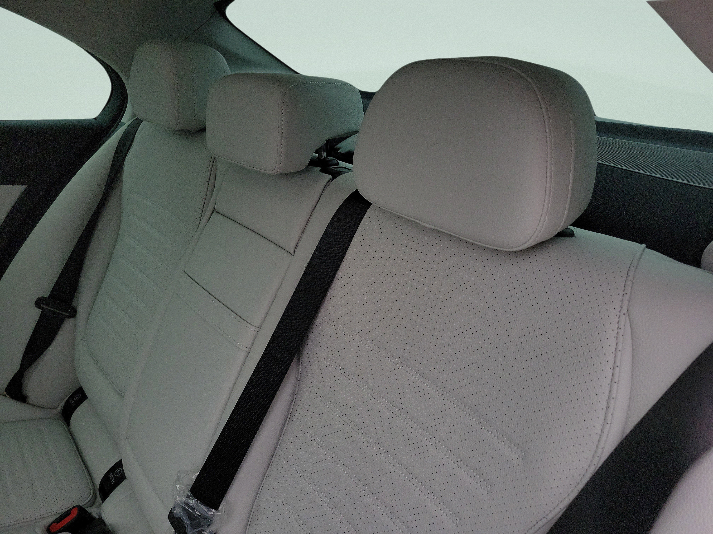Certified 2026 Mercedes-Benz C 300 Sedan image 9