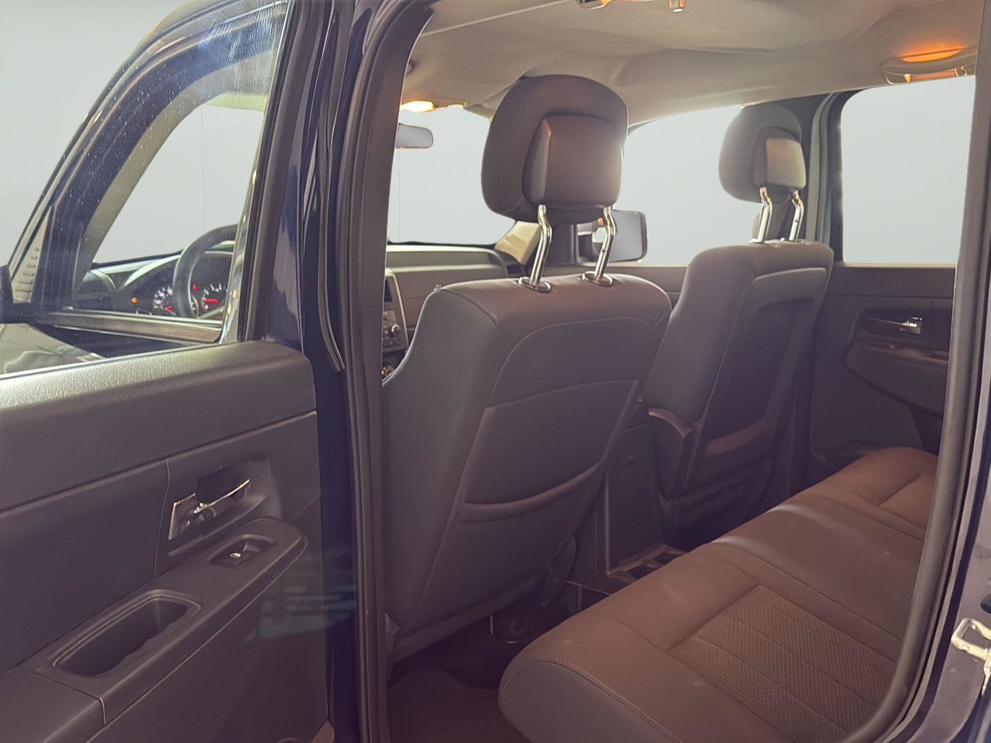 Used 2012 Jeep Liberty Sport AWD/4WD image 11