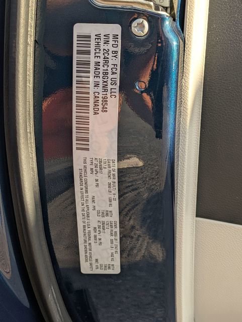 Used 2022 Chrysler Pacifica Touring-L image 31