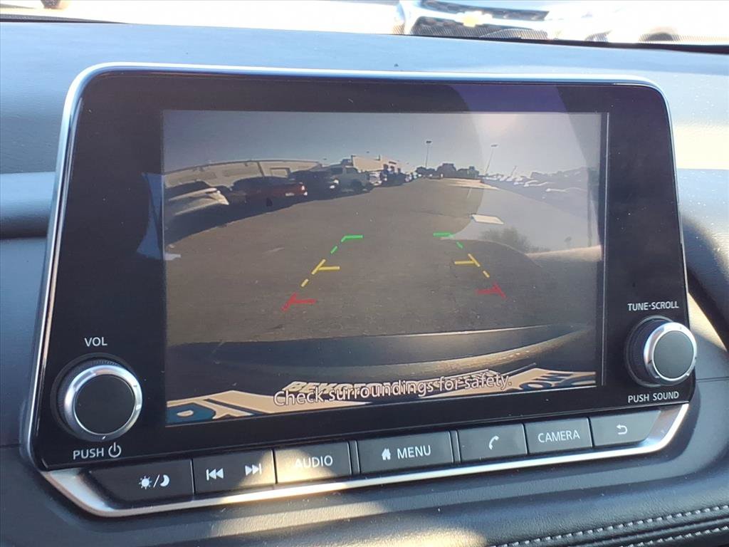 Used 2024 Nissan Rogue SV FWD image 30
